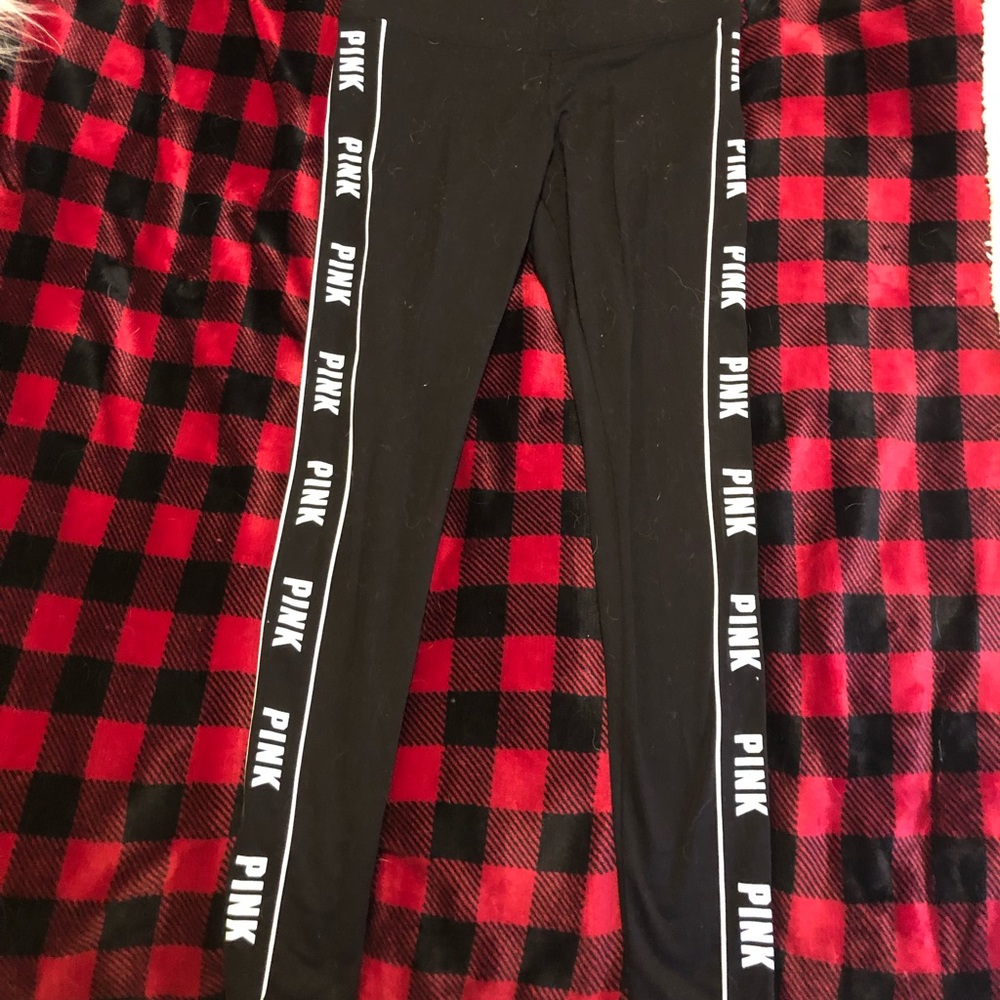 PINK leggings w pink logo on side
